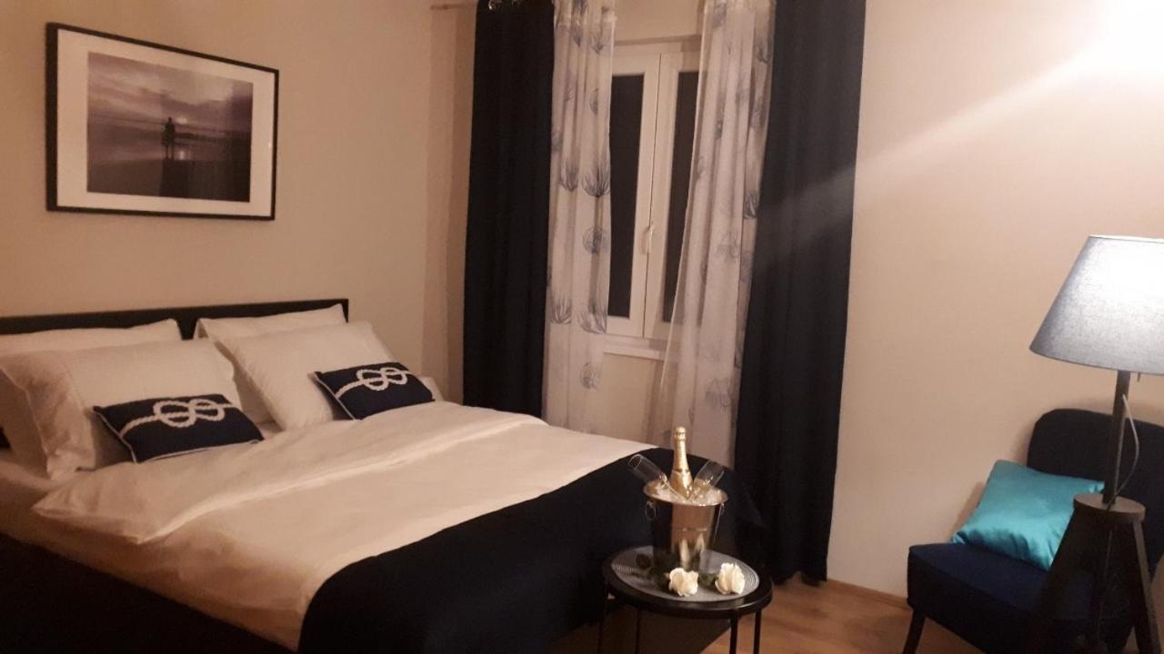 New City Center Design Apartment Пореч Экстерьер фото
