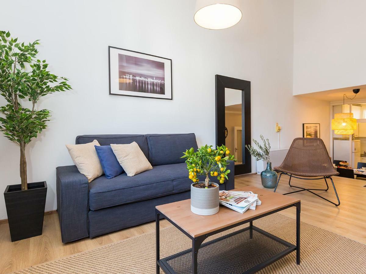 New City Center Design Apartment Пореч Экстерьер фото